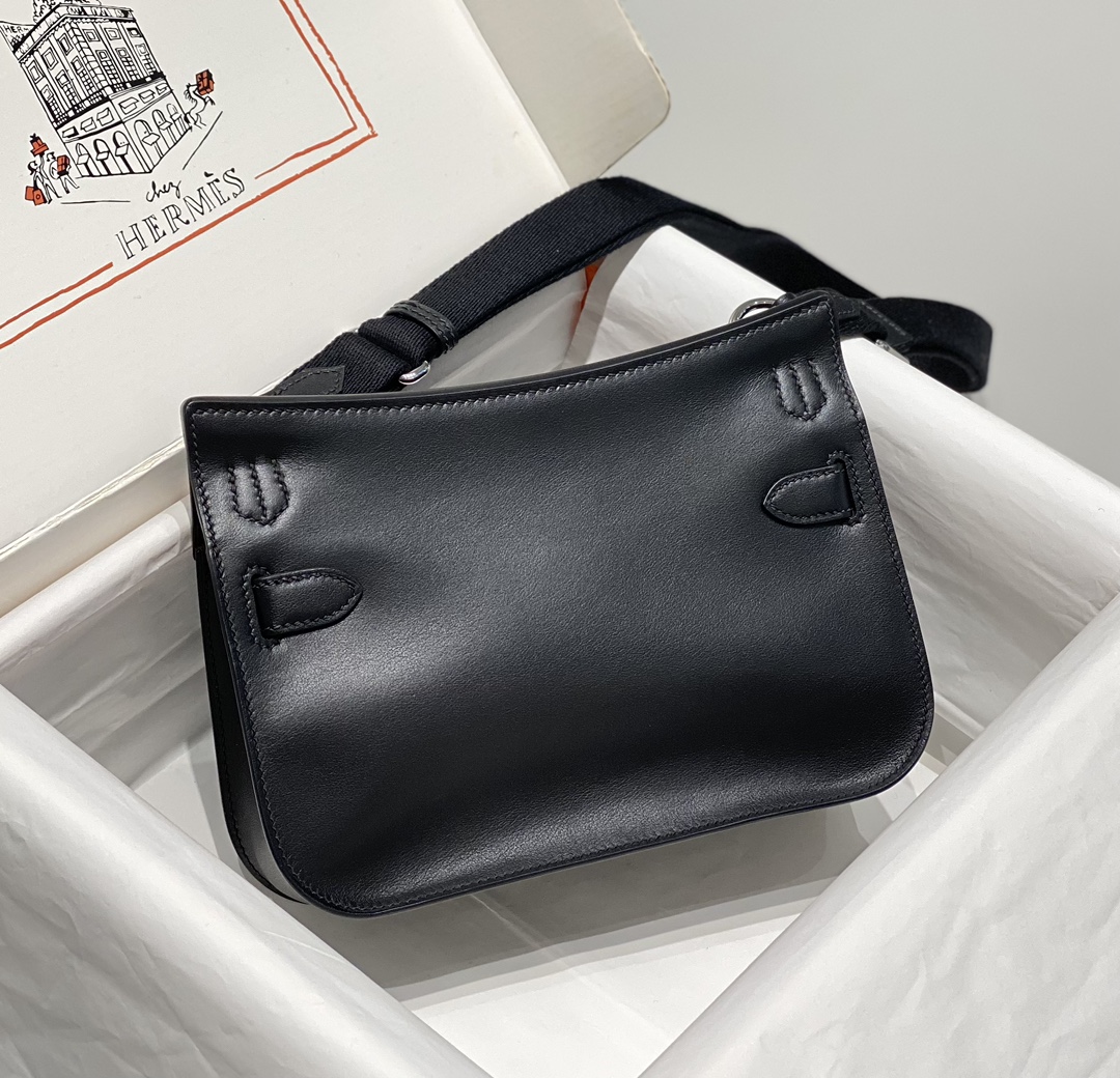 Hermes Jypsiere Mini Shoulder Bag In Black Swift Leather